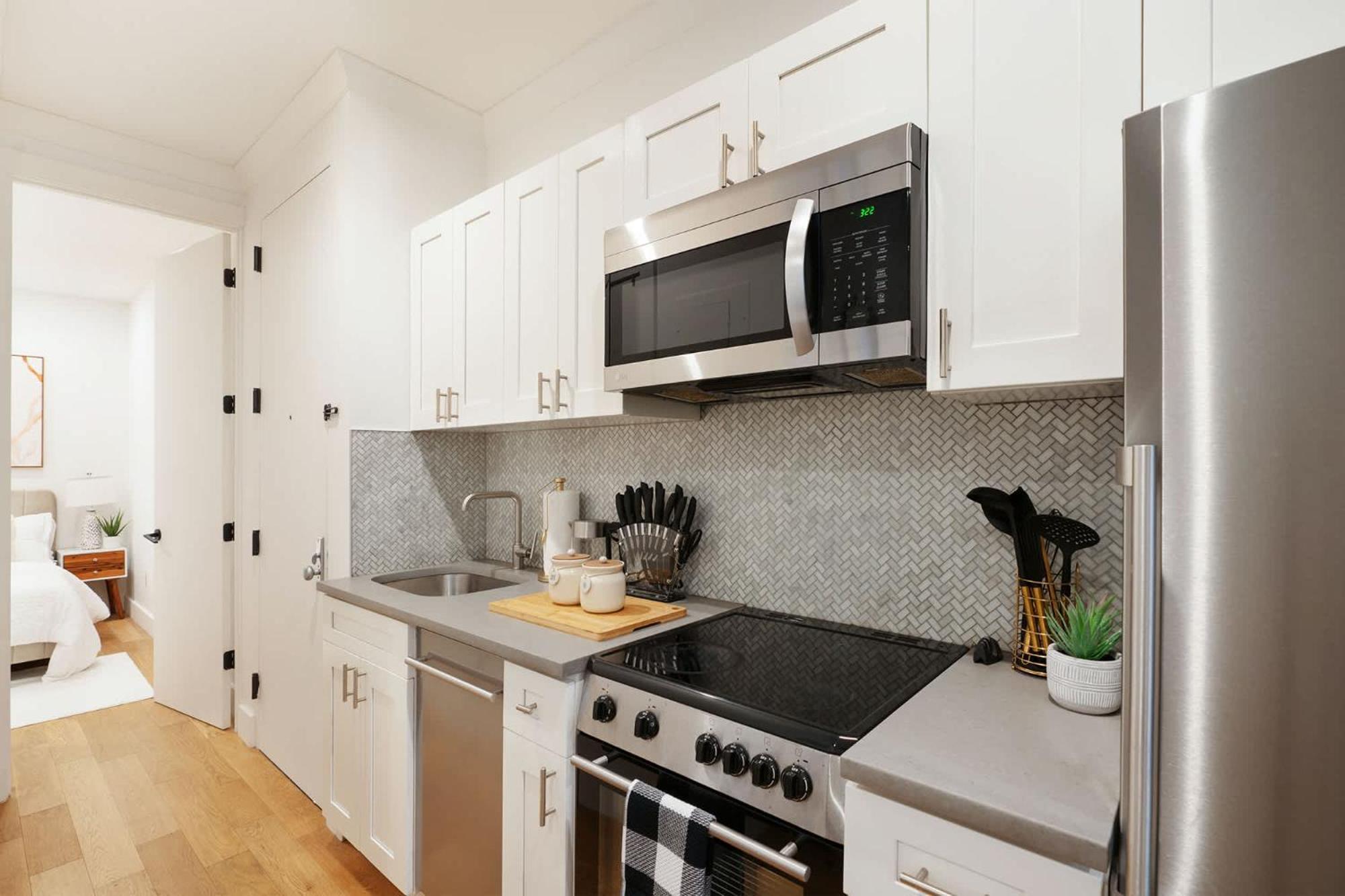 1290-7 New Renovated 2 Bedrooms In Ues