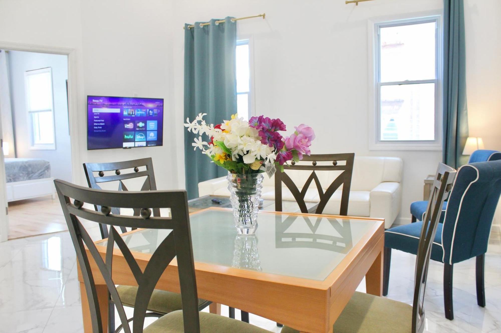 15 Minutes From Manhattan 2-bedroom In Lic Astoria Queens New York