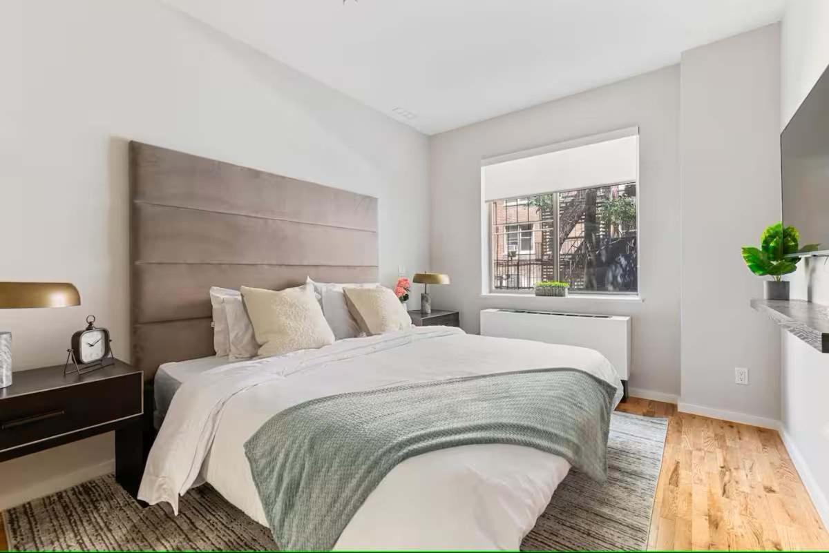 Luxury 3br Duplex W Private Patio In Upper East * New York