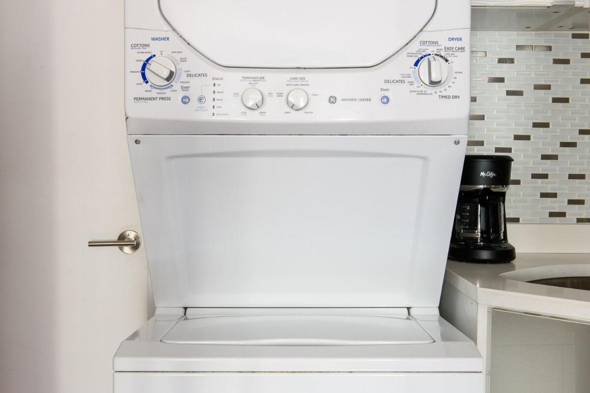 24-16 Gramercy W D Gramercy *