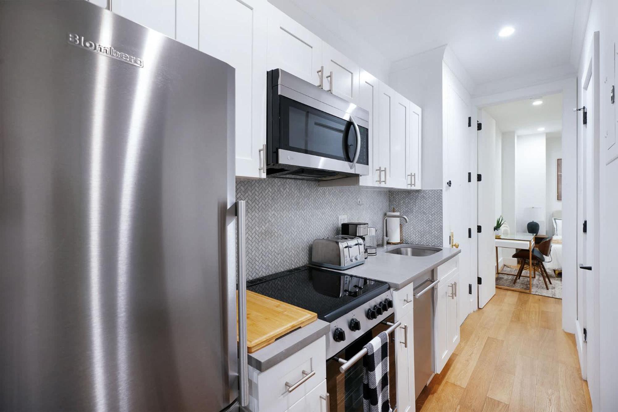 1290-8 New Renovated 2 Bedrooms In Ues Apartment New York