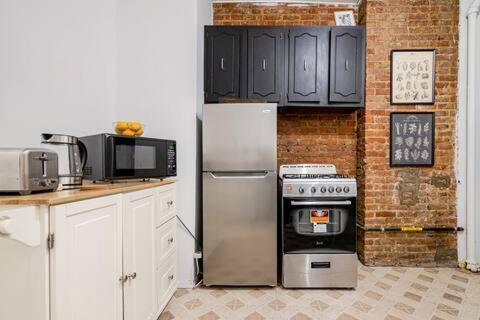 Apartment 89-2r 1br Upper East Side New York