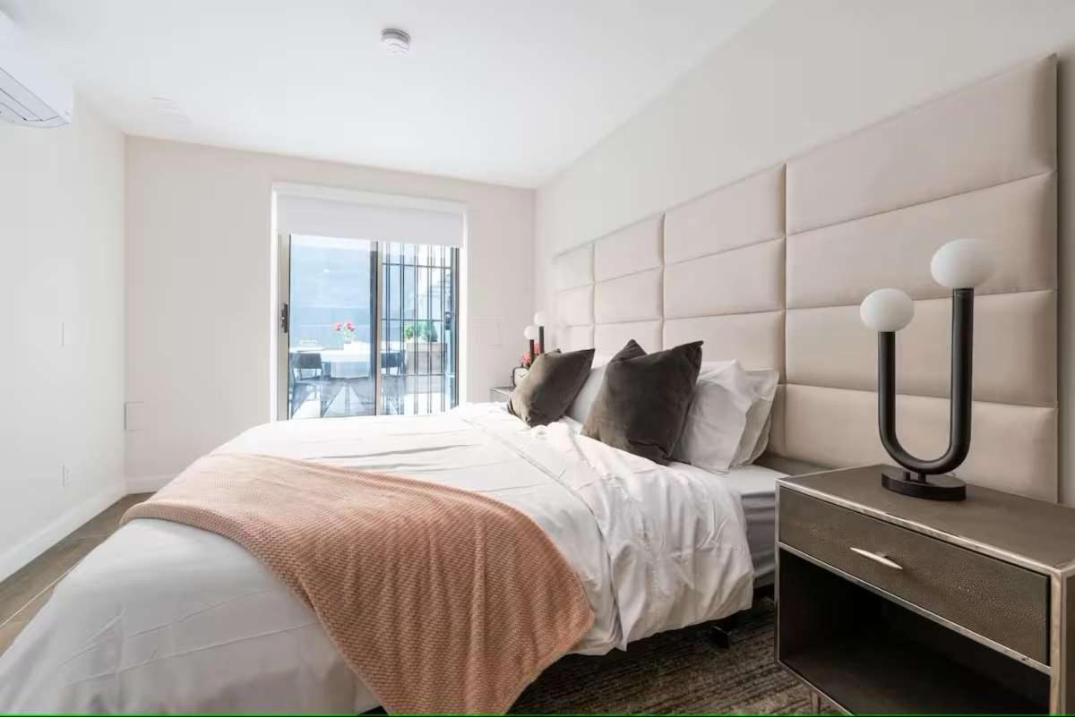 Luxury 3br Duplex W Private Patio In Upper East Apartment *