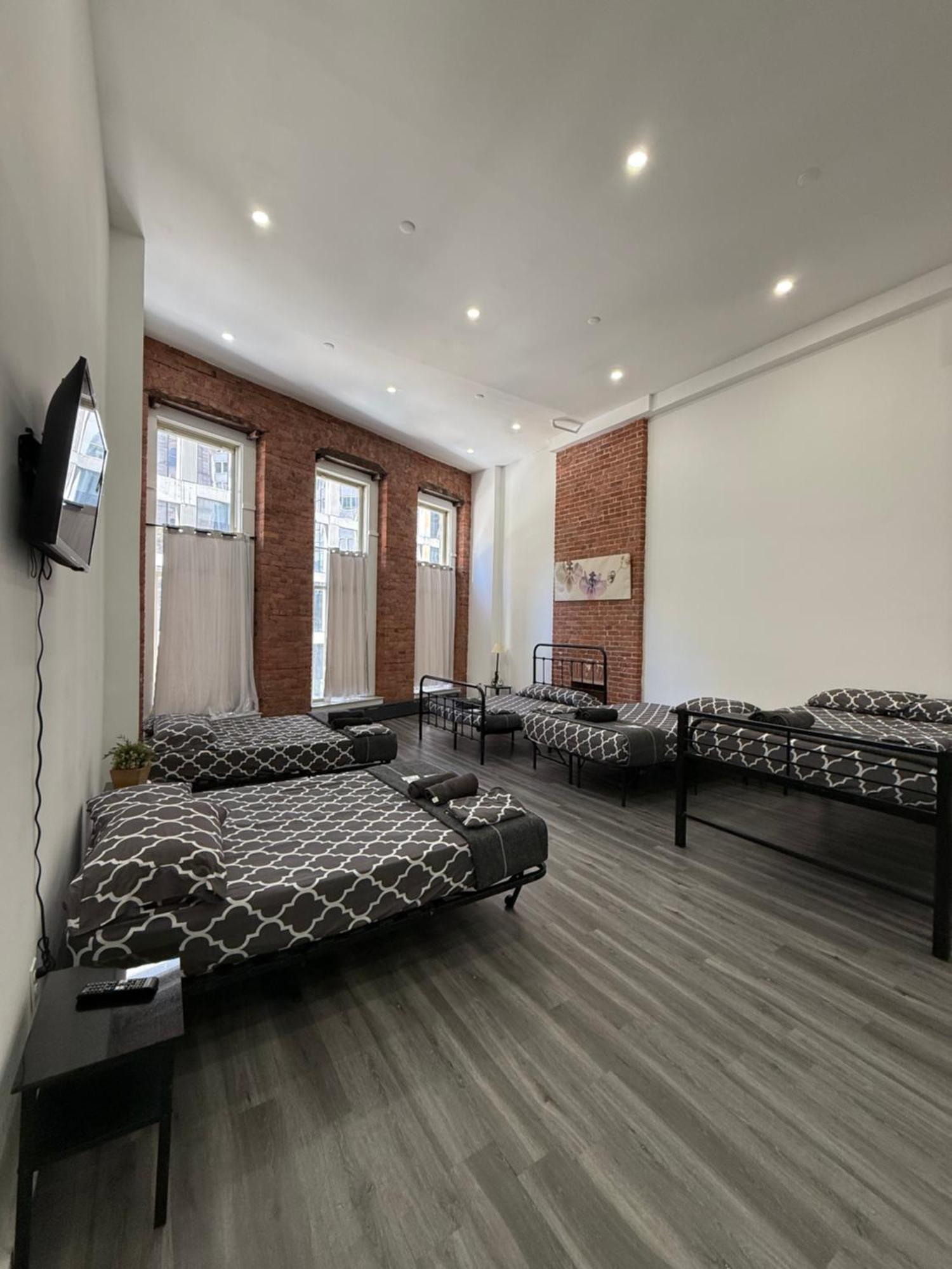 31 Street Broadway Apartment *