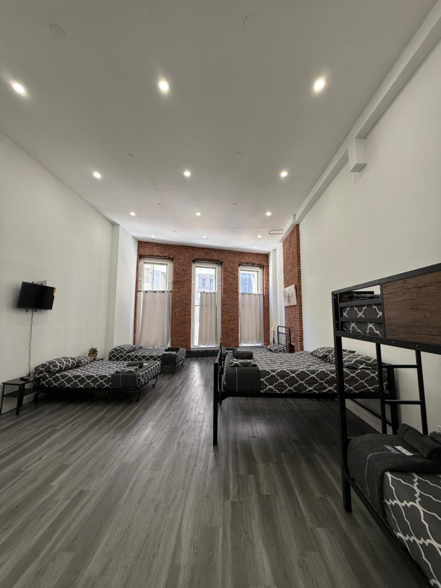 31 Street Broadway Apartment *