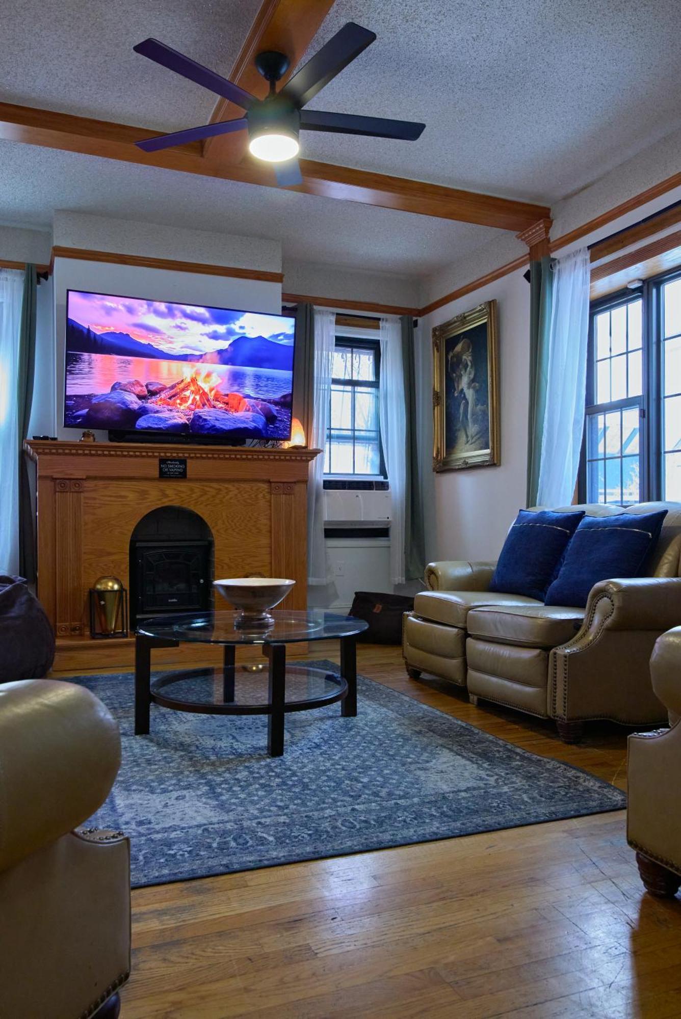 Apartment Sweet - Zoller