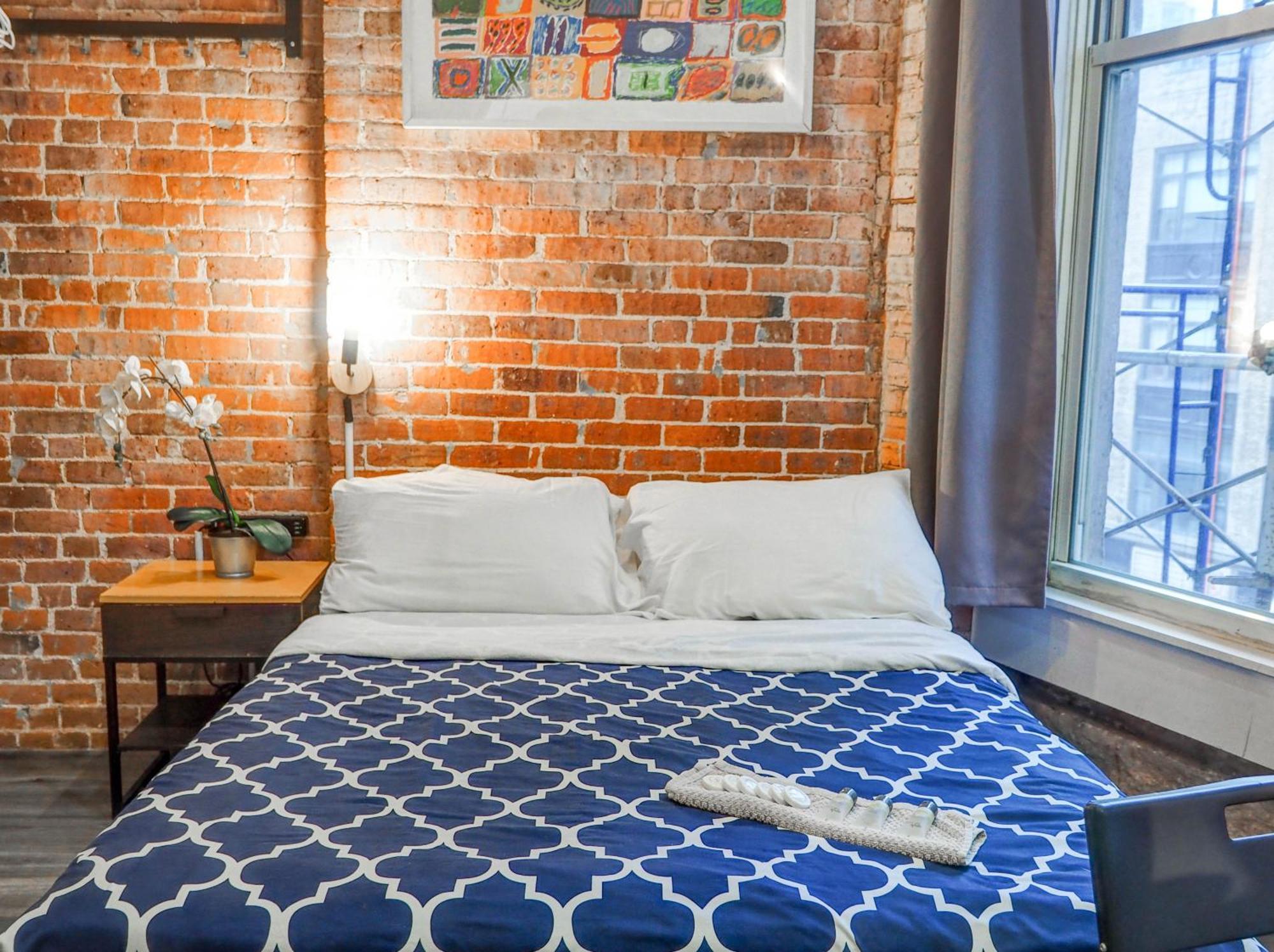 Metropolitan Manhattan Apartment New York