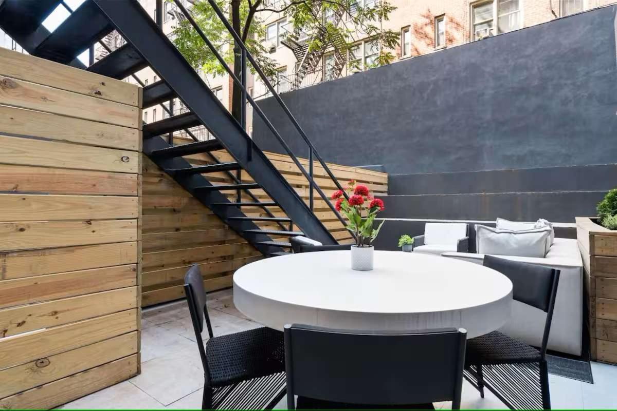 Apartment Luxury 3br Duplex W Private Patio In Upper East New York