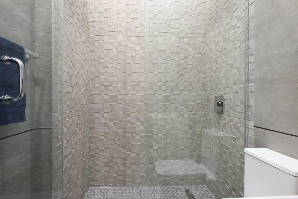 78-4d Quality 1br W&d Skylight By Park Apartment