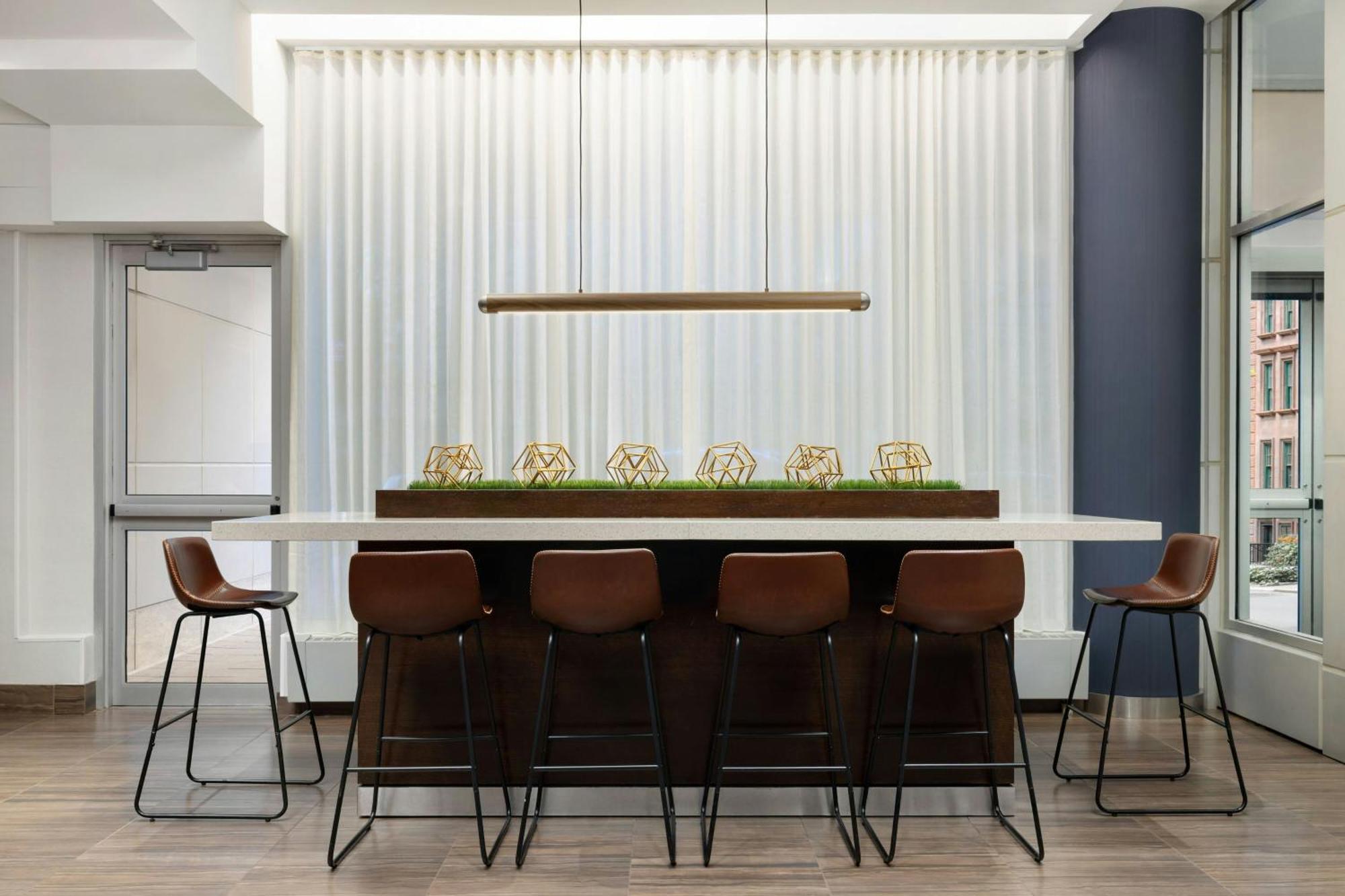 Hotel Courtyard By Marriott Manhattan Upper East Side 3*
