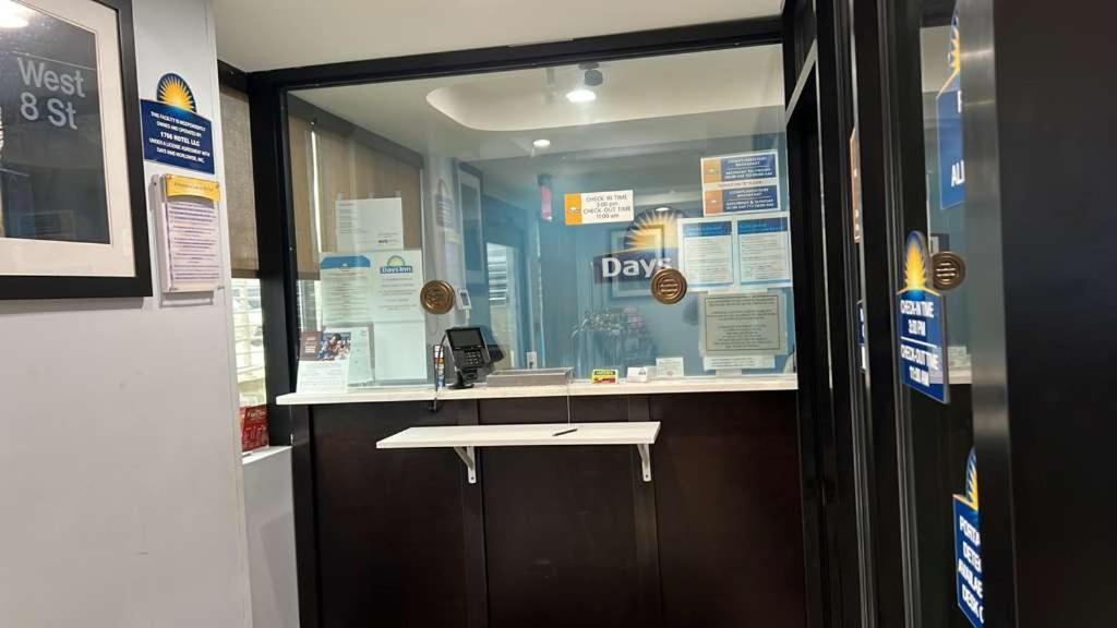 Days By Wyndham Brooklyn Marine Park New York