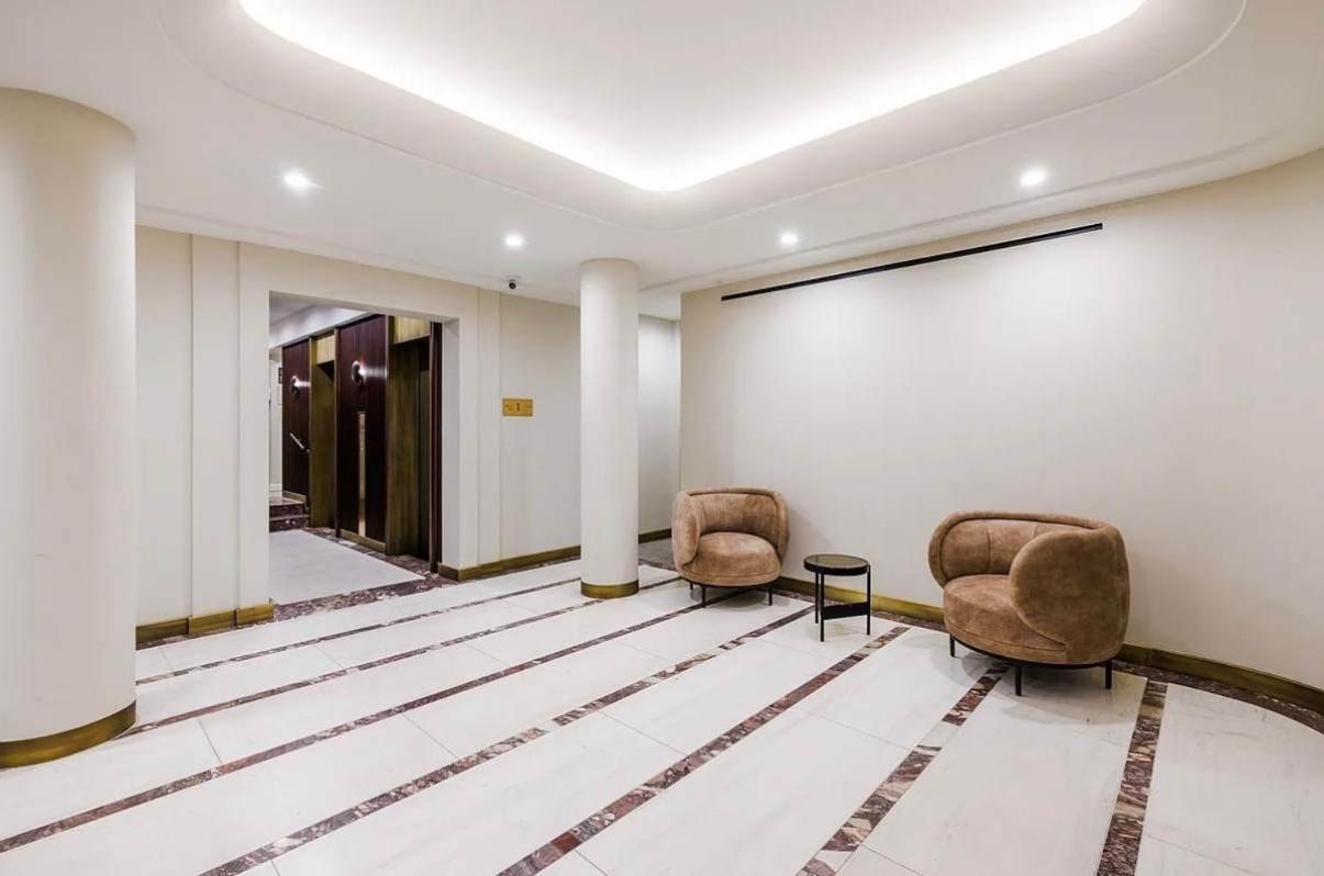 52-3de Newly Renovated 2br Bth Midtown East Apartment New York