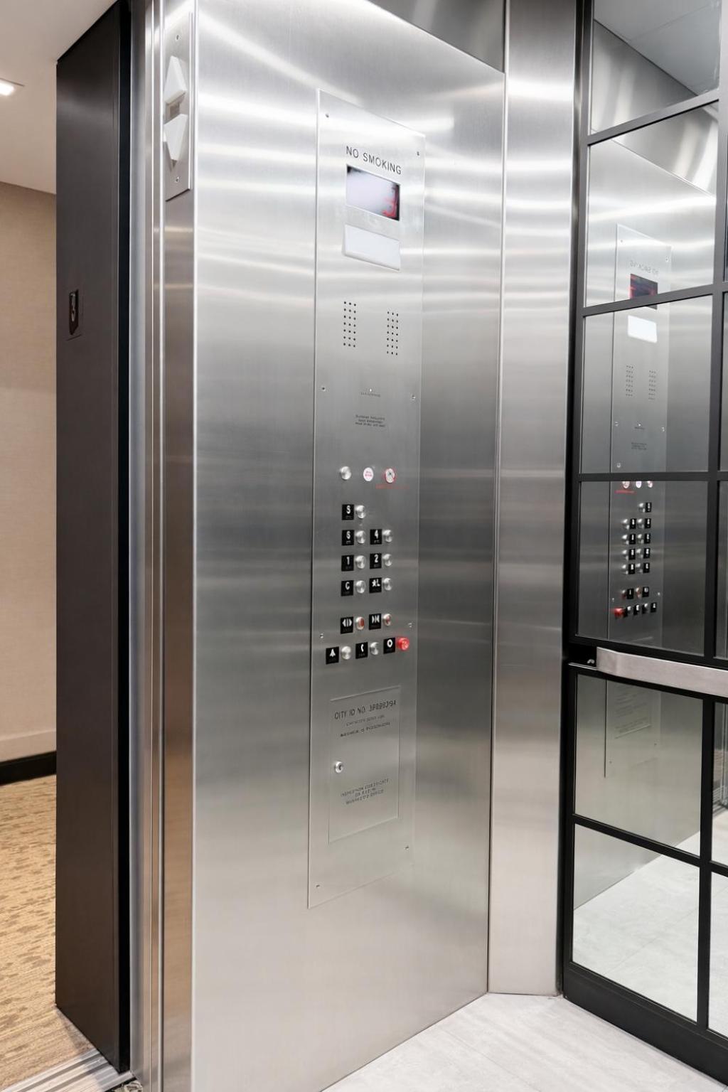 Mirage Brooklyn Hotel