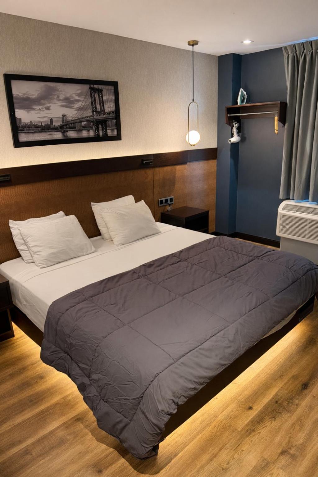 Mirage Brooklyn Hotel