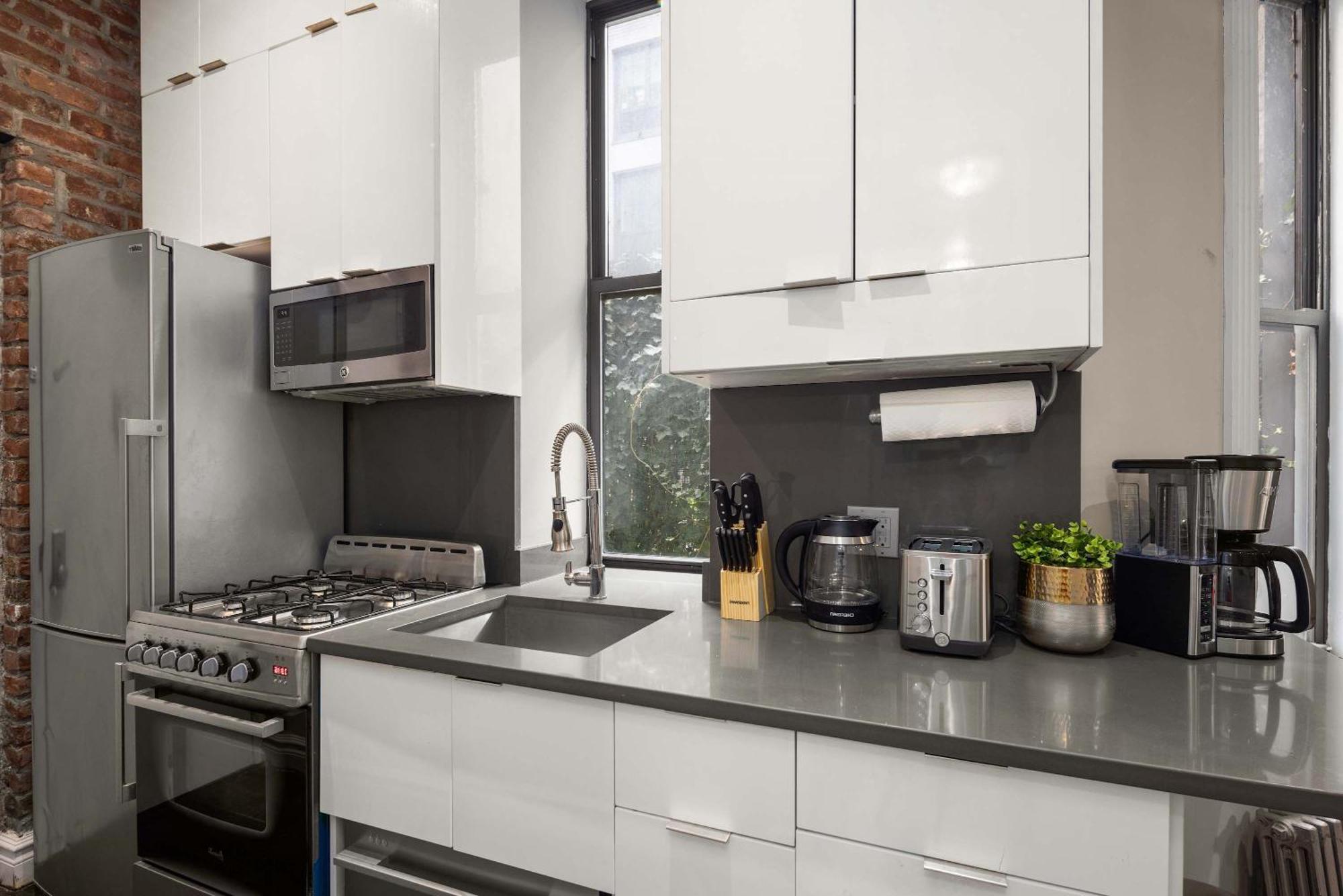 Sophisticated In Vibrant Manhattan New York