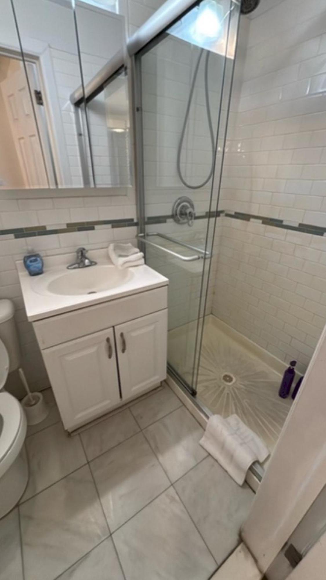 Trendy 5-bedroom In Nyc Prime Location Holiday home *