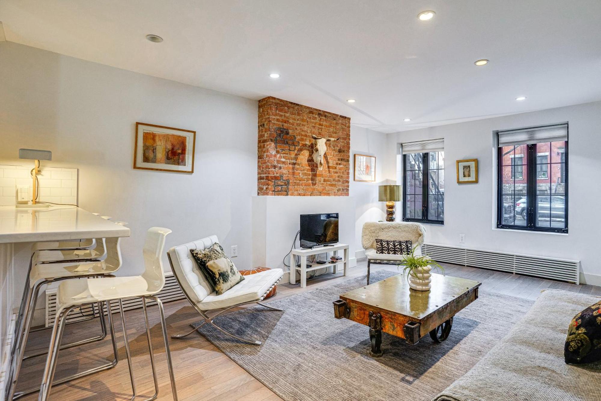 Shared Yard Space! Garden-level Unit In Bed-stuy Holiday home *