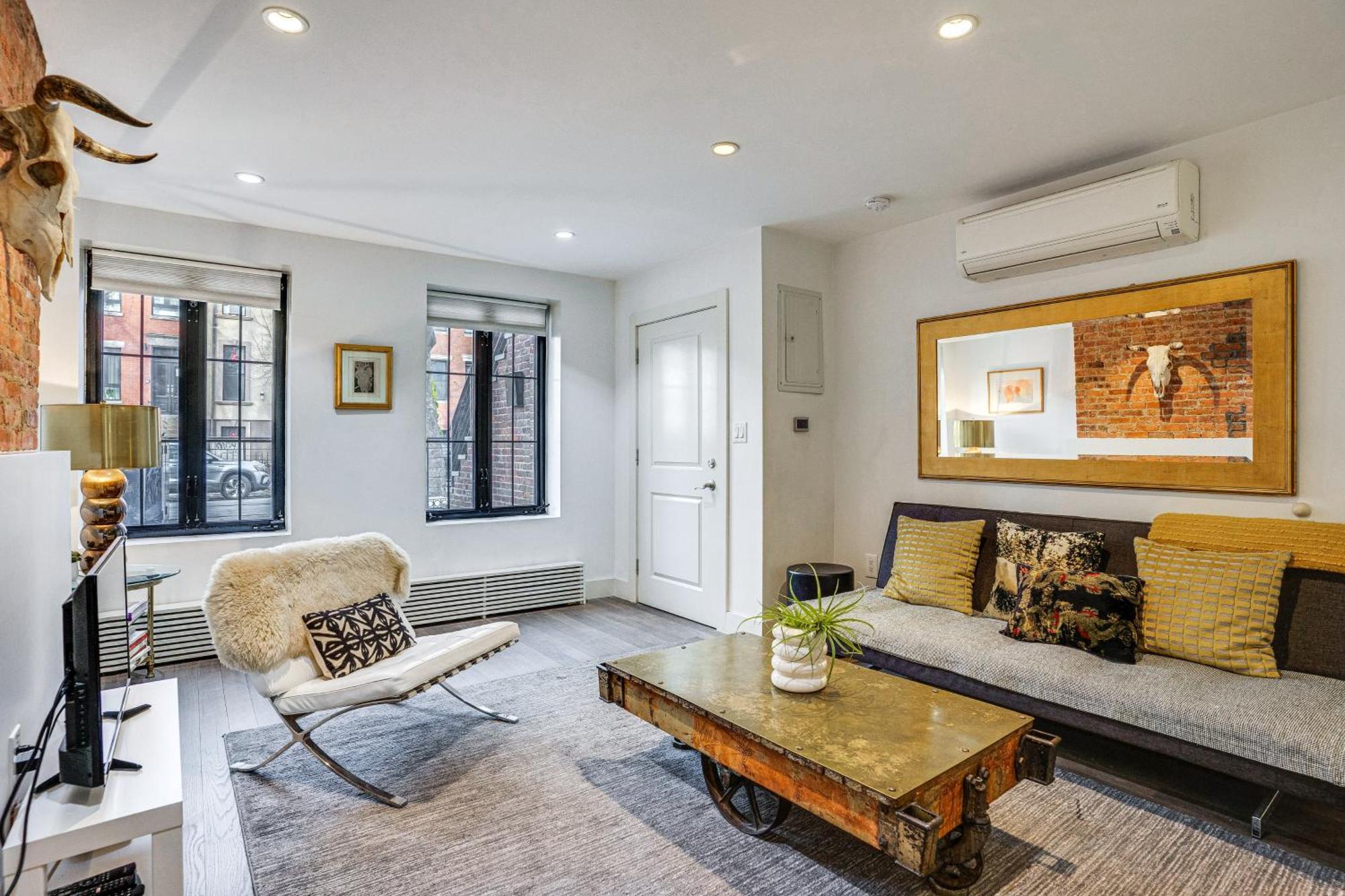 Shared Yard Space! Garden-level Unit In Bed-stuy Holiday home *