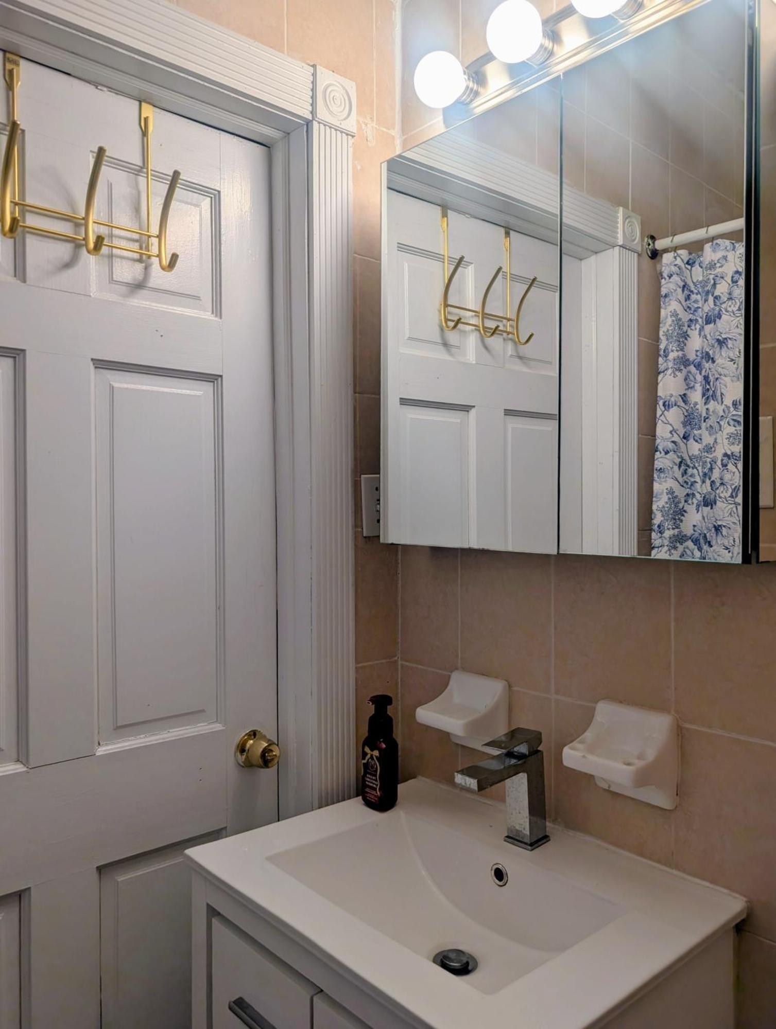 Manhattan Rose Homestay *