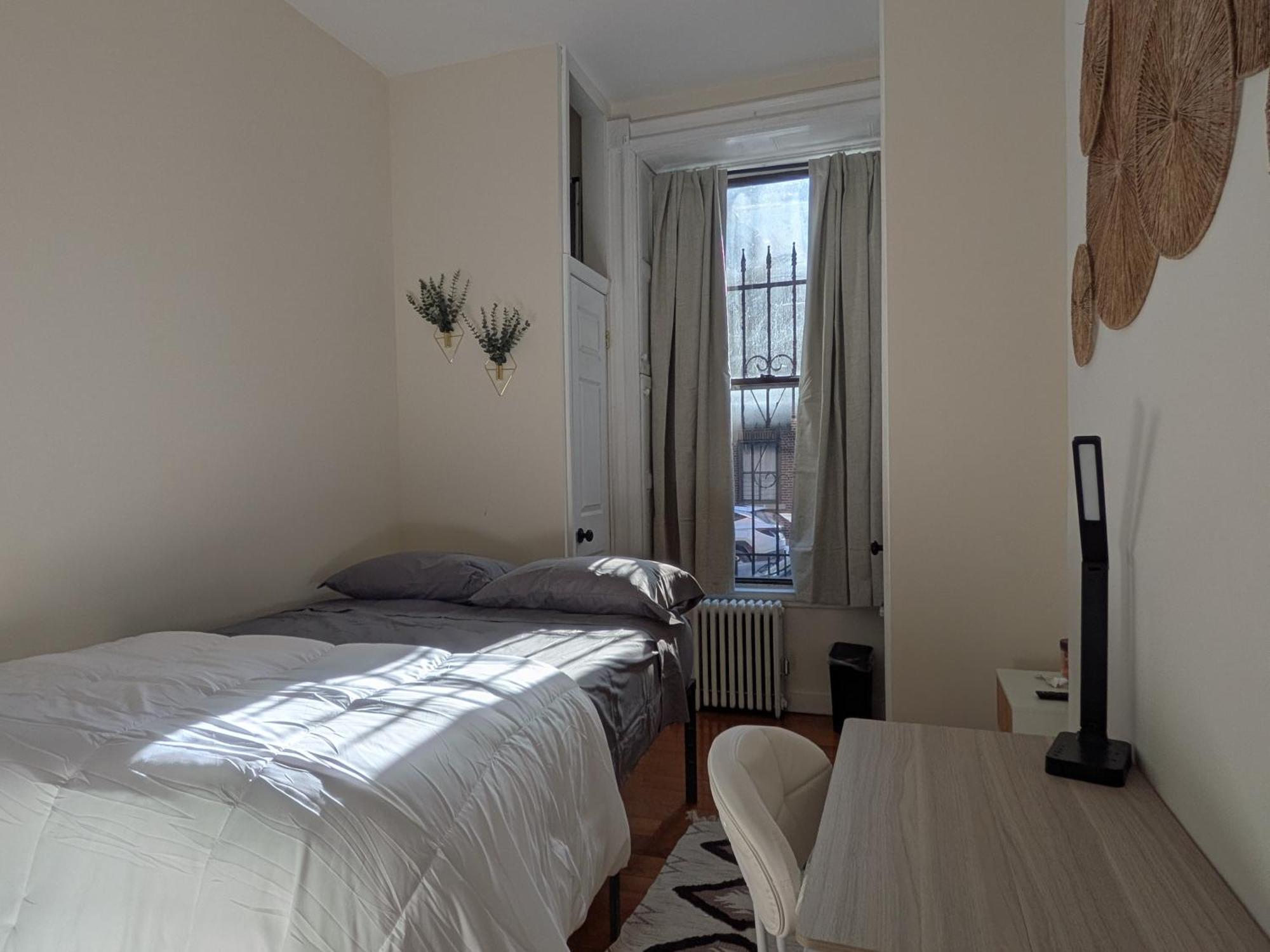 The Midtown Sanctuary - Private Silent At Times Square Guest house
