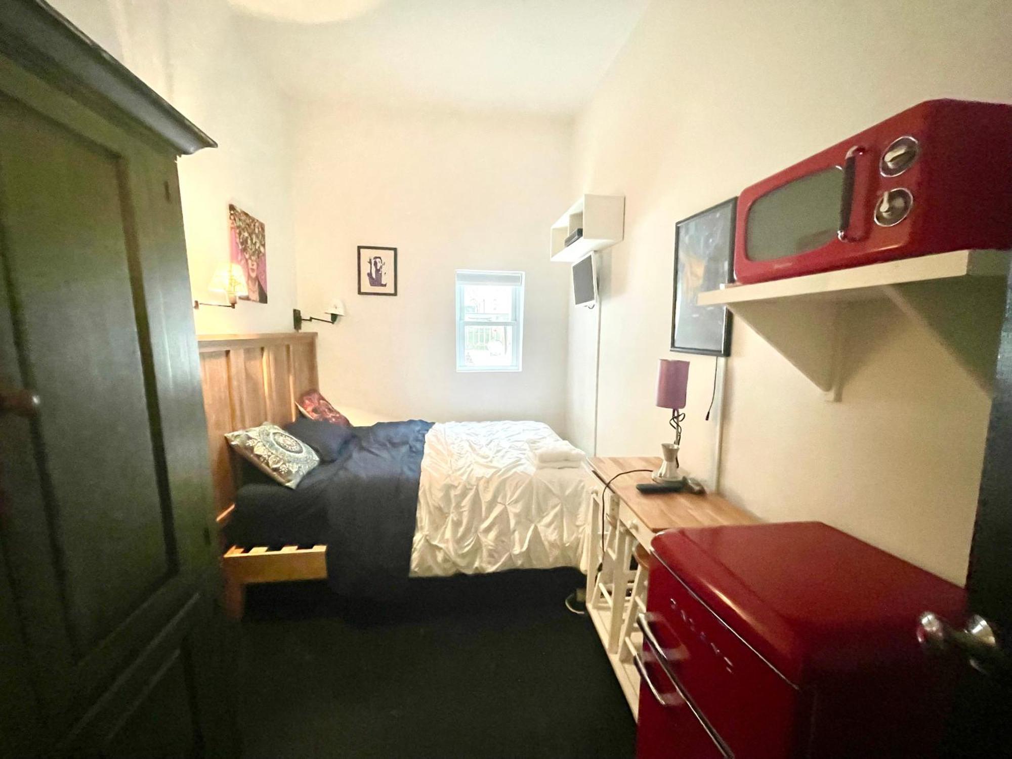 Beautiful And Spacious In Times Square! Homestay