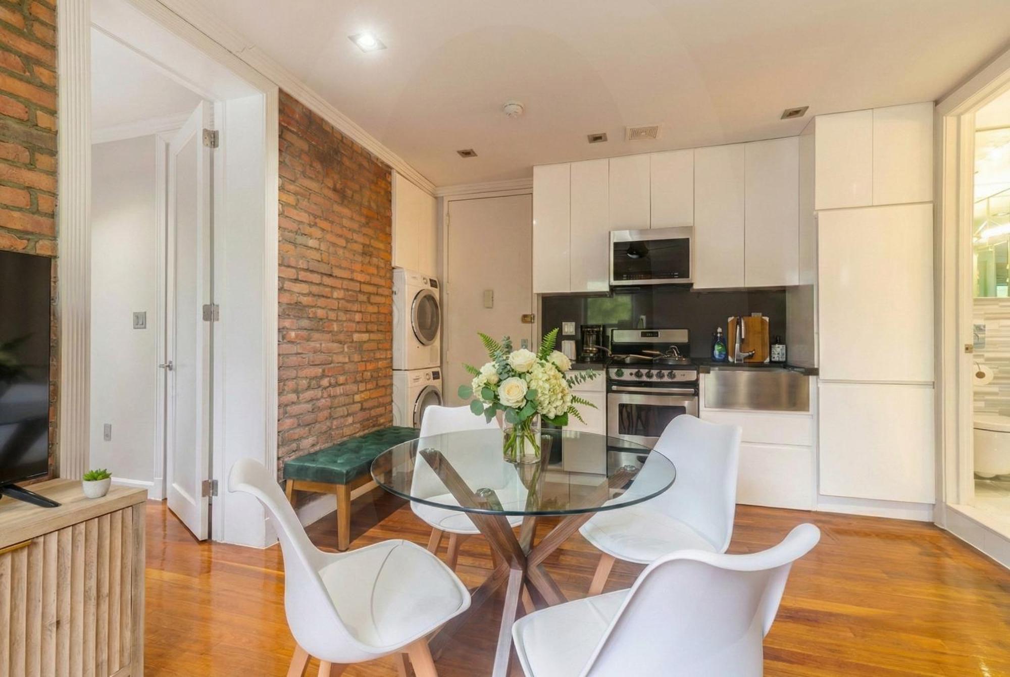 Apartment Apt4 - East Harlem, Manhattan By Monthier *