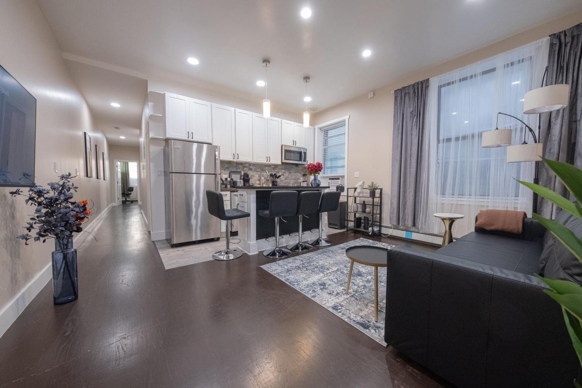 Brand New 3br 2ba Next To Park, Elevator Apartment