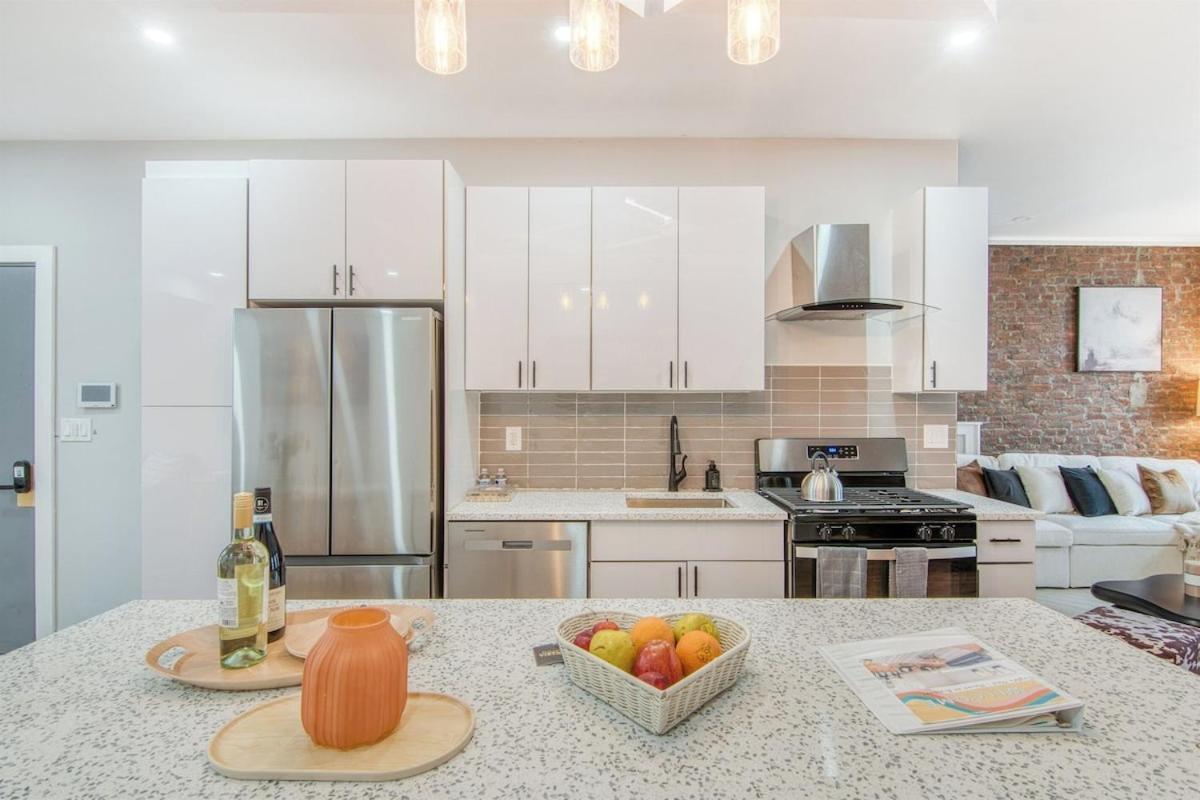 Apartment Pent House On Bruckner New Luxe 2br 2ba King Bed Fast Wi-fi 15 Mins To Times Square *