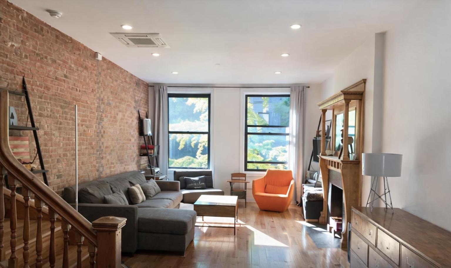 Elegant Historic Harlem Townhouse For Summer New York