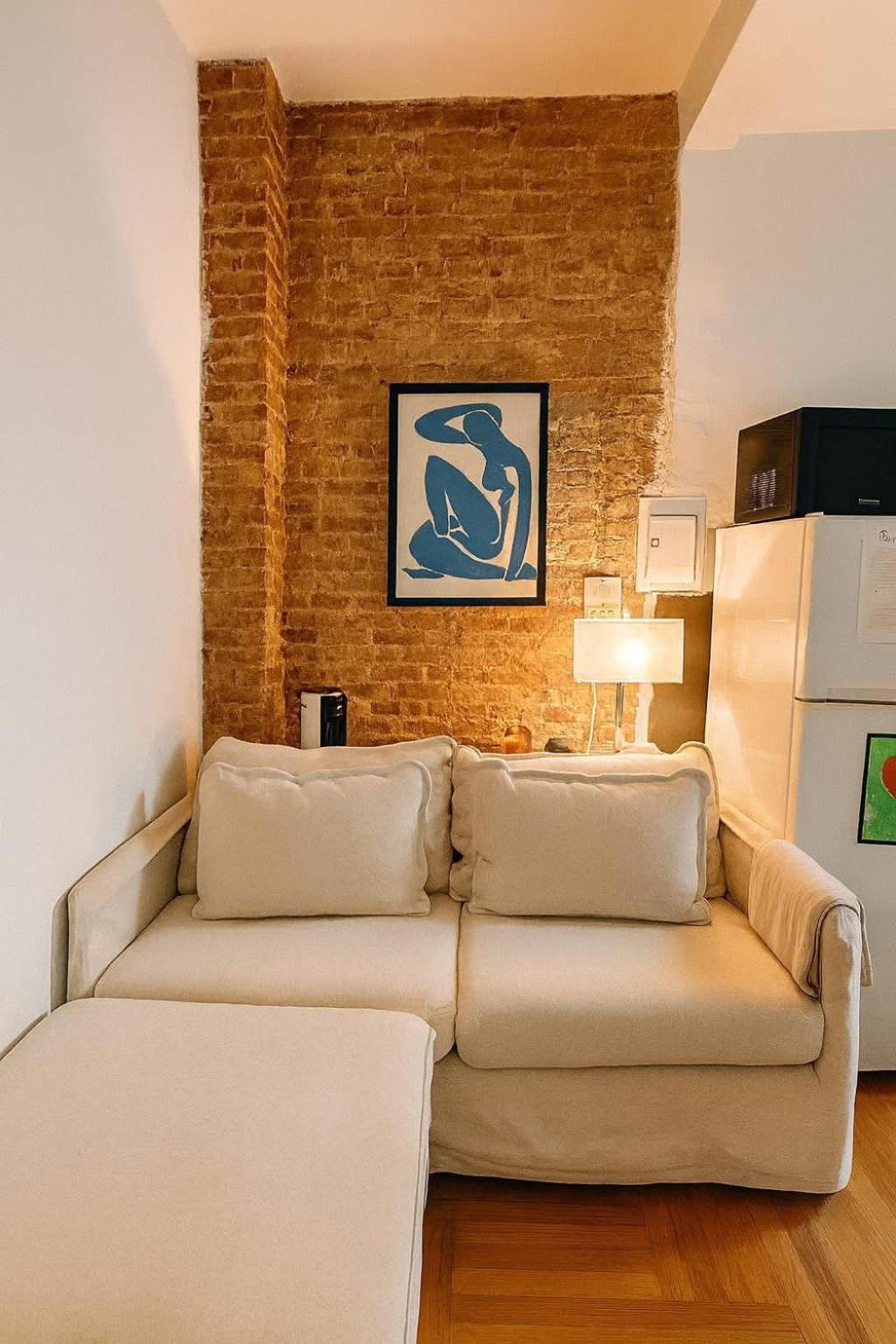 Elegant Upper East Side Retreat Near Park And The Met