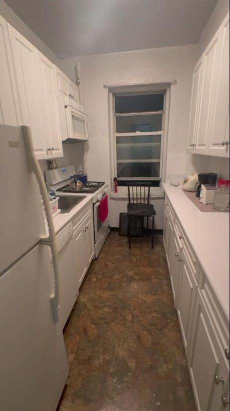 Apartment Glow New York