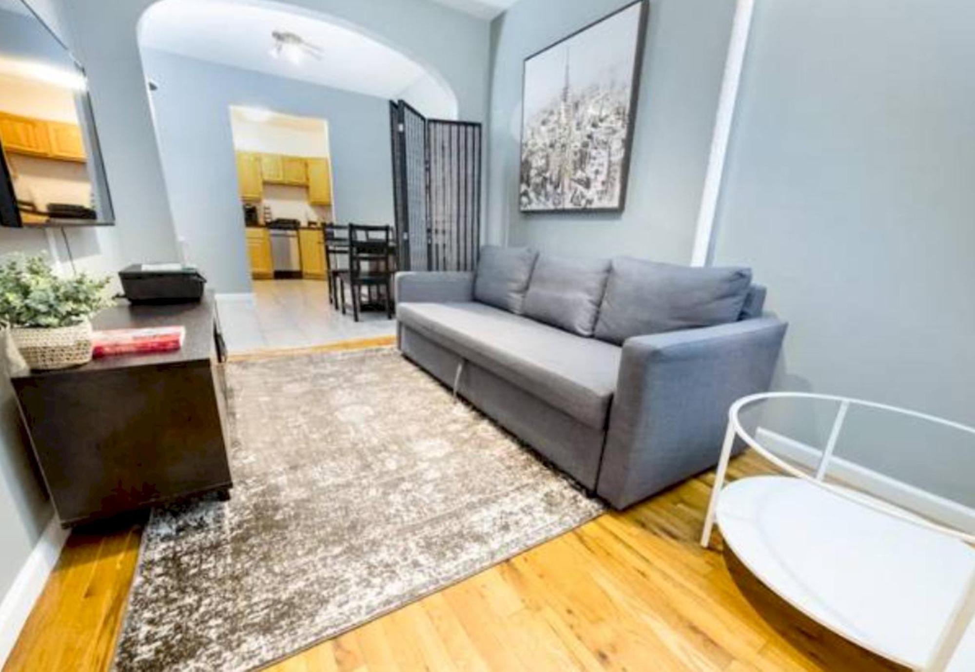 Apartment Spacious 3 Bedroom In Prime Location Of Nyc *