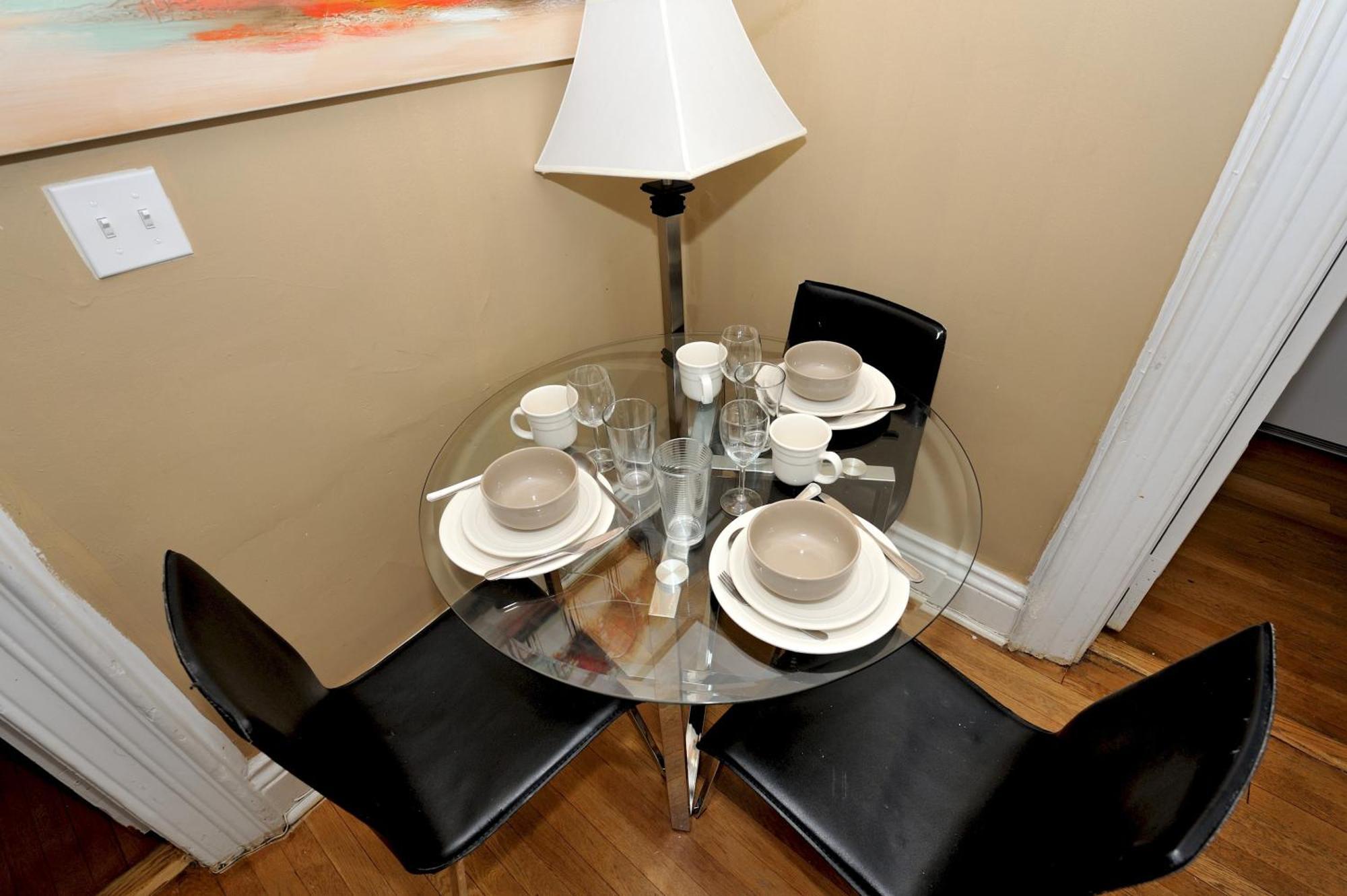 Comfy 3 Bedroom 1 Bath In Nyc * New York