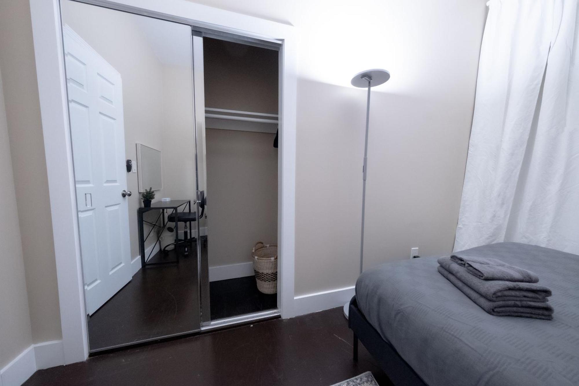 Apartment Brand New 3br 2ba Next To Park, Elevator *