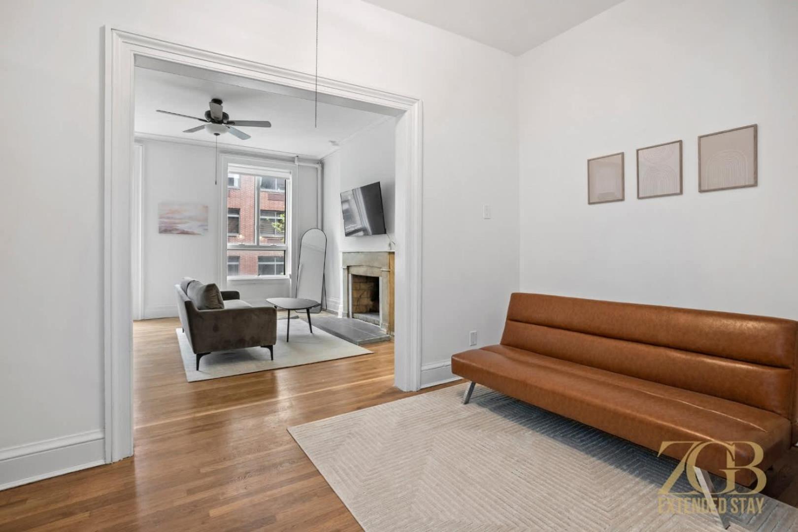 Sun-filled Brownstone In Prime Chelsea Apartment New York