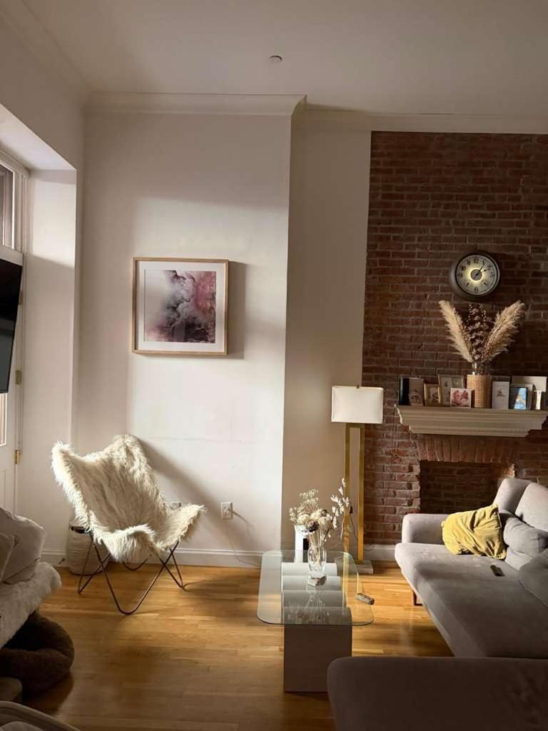 Noho Luxury Building 1br With Living With Pool And First Floor