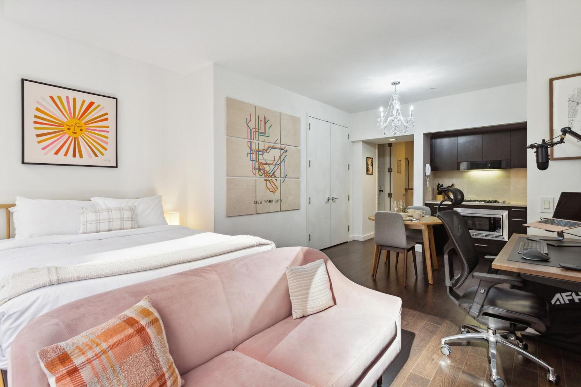 Fidi With Work Setup By Anyplace - 8827 Apartment New York