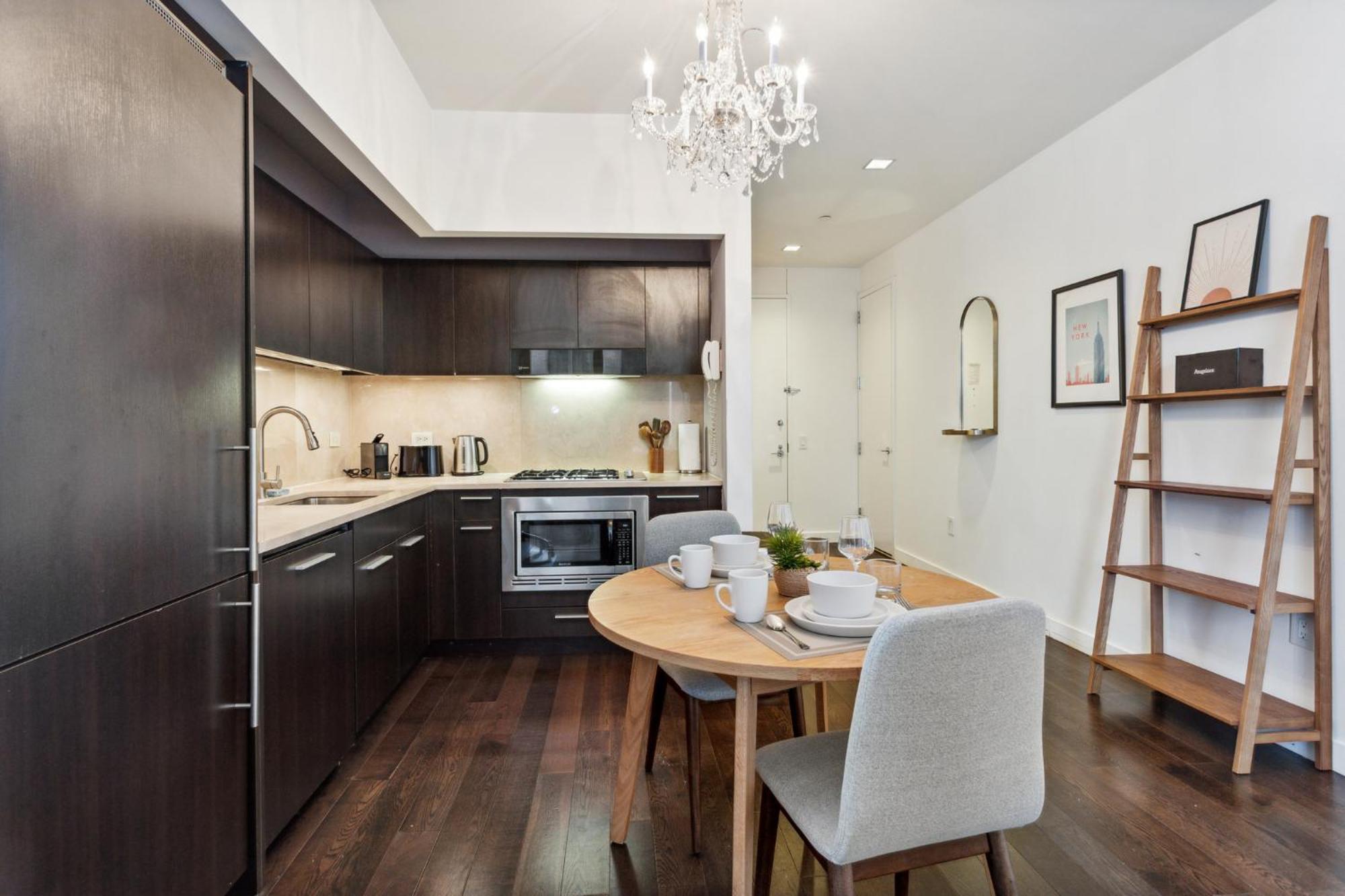 Fidi W Work Setup By Anyplace - 10250 Apartment *