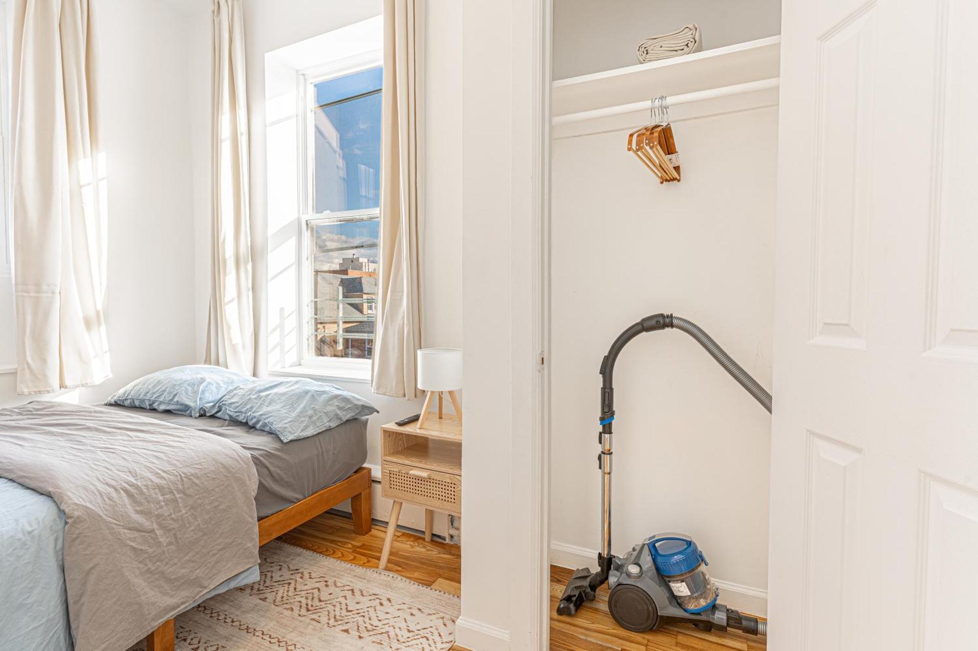 Cozy 2br Retreat - Near Lga & Subway With W&d * New York