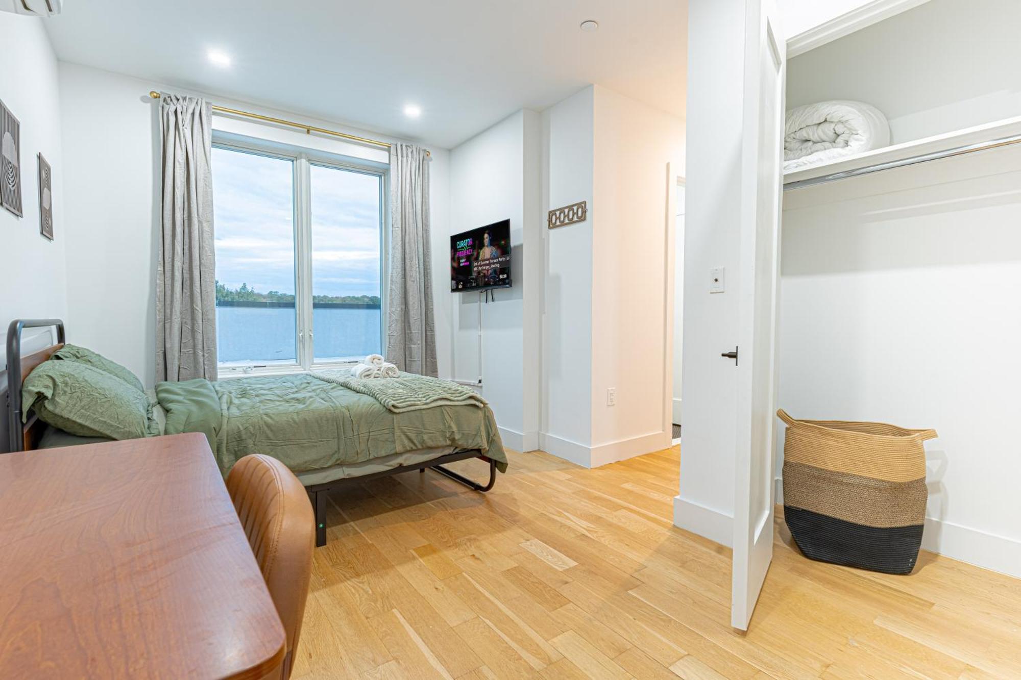 Brooklyn Penthouse Oasis With Terrace Views * New York