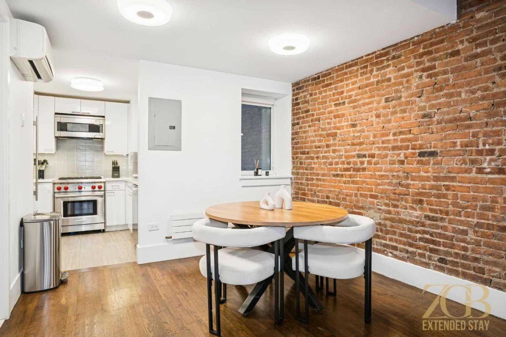 Charming Ues 1br Duplex Near Park Apartment