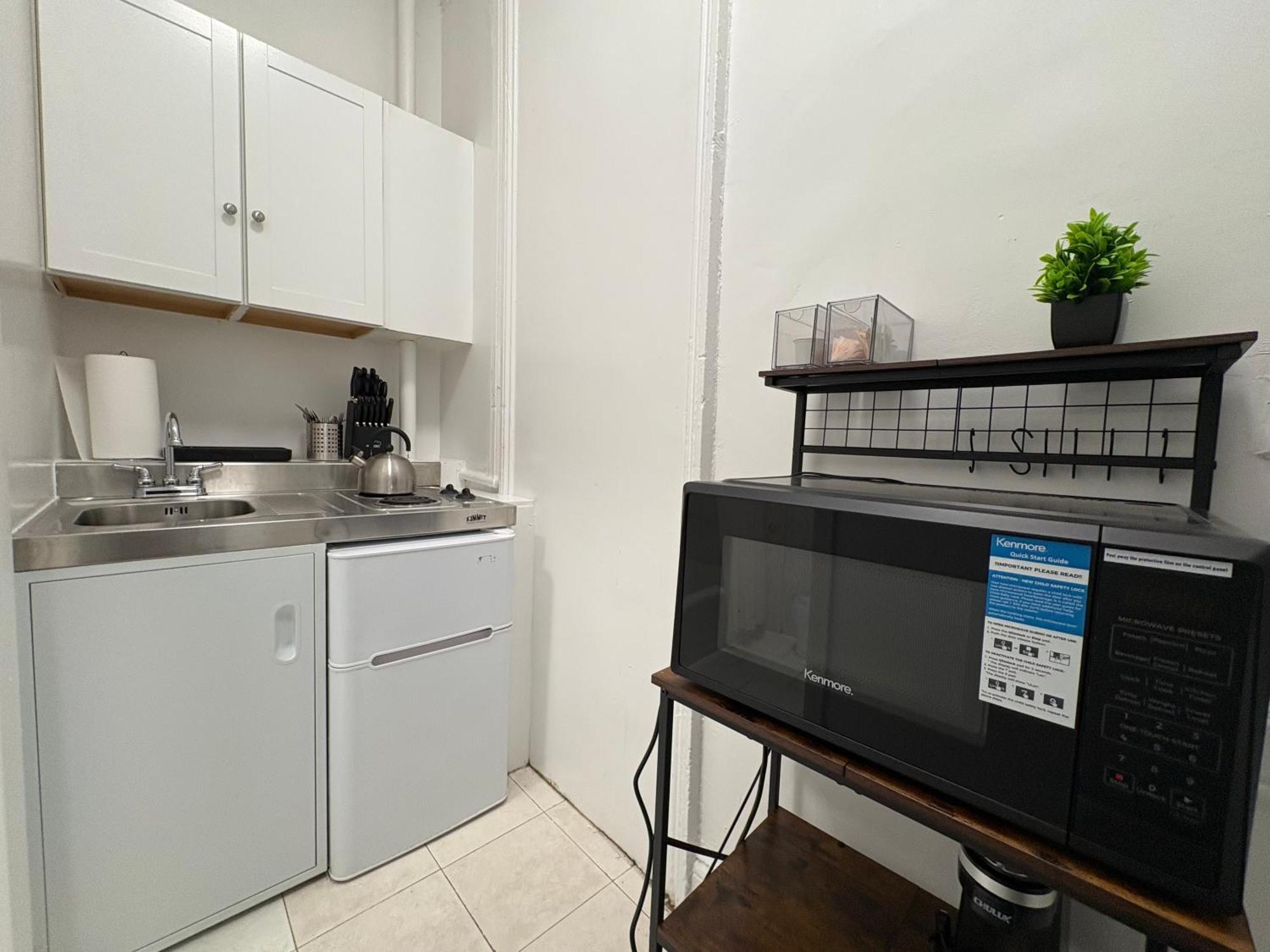 The Midtown Ninth Manhattan Times Square Apartment *