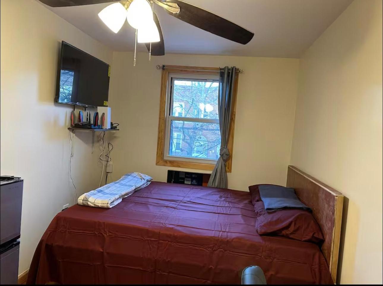 Hazari House Pine St * New York