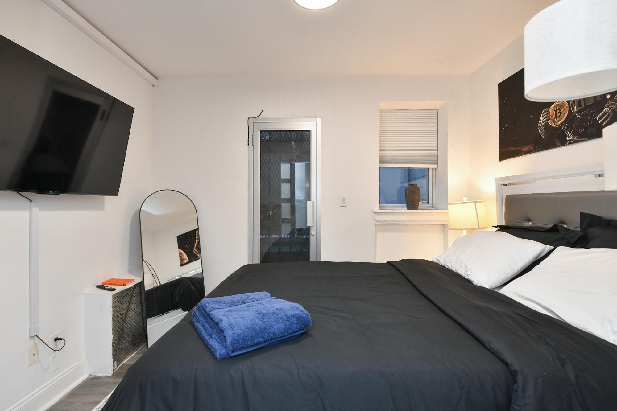 Cozy 1br In Manhattan W Private Terrace