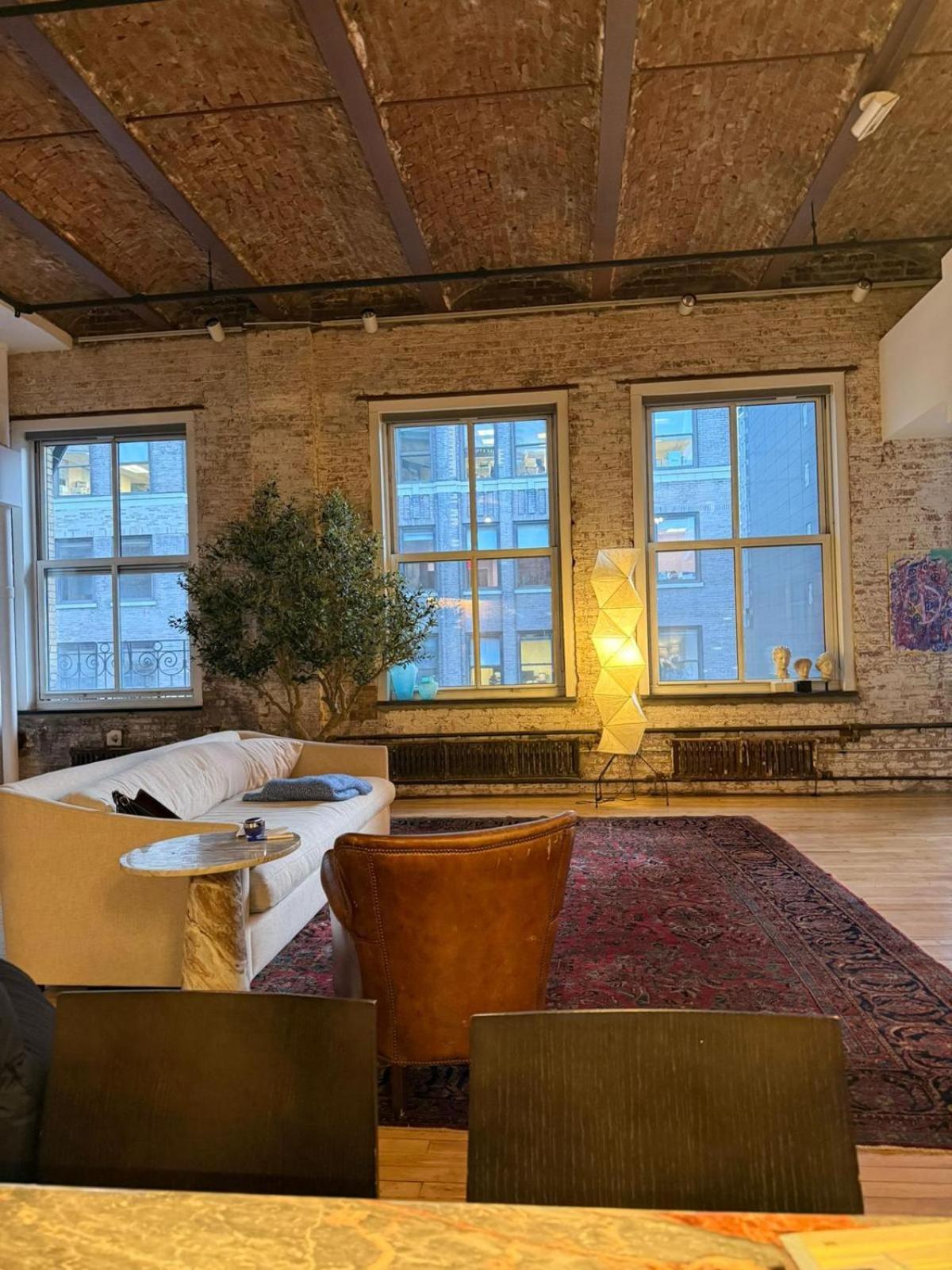 Sun-filled Luxury Historic 2 Bedrooms Apto New York
