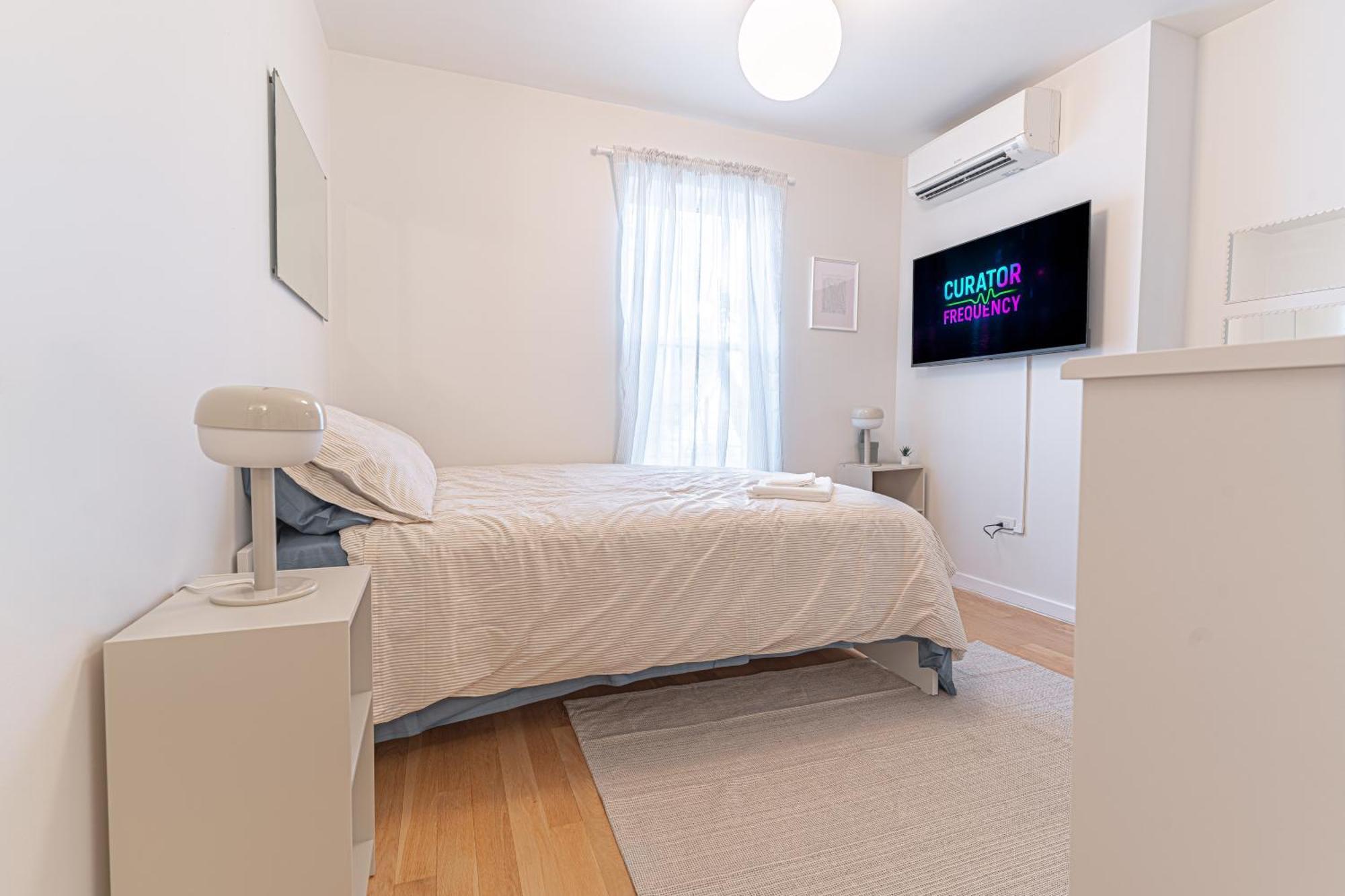 Stylish 2br Close To Williamsburg Apartment *