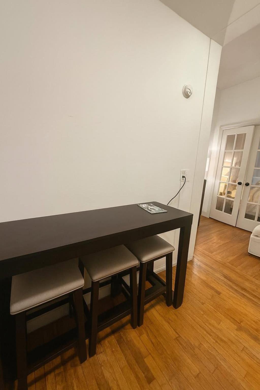 Elegant Upper East Side Retreat Near Park And The Met * New York