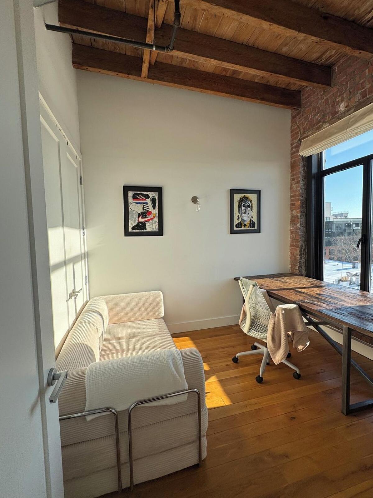Sky-high Sanctuary Penthouse With Panoramic Views