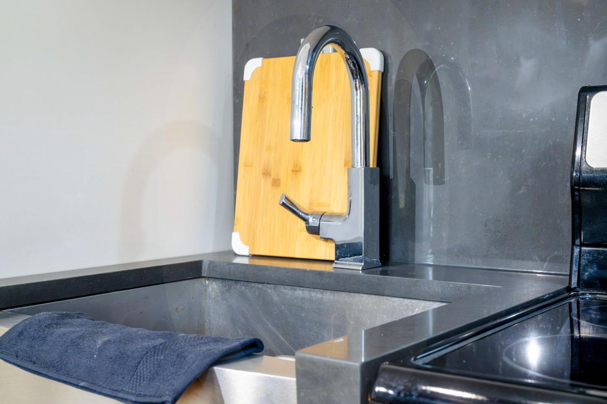 Apt4 - East Harlem, Manhattan By Monthier Apartment