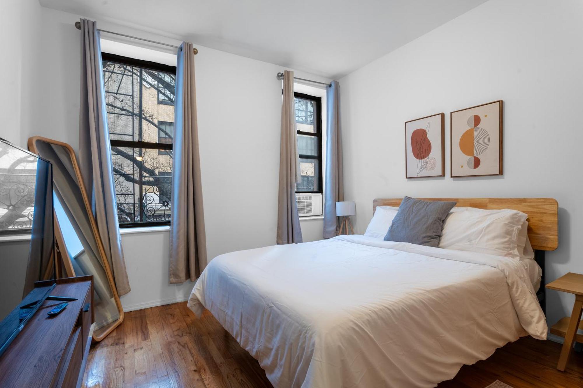 2-bedroom In Hells Kitchen - Manhattan! Apartment *